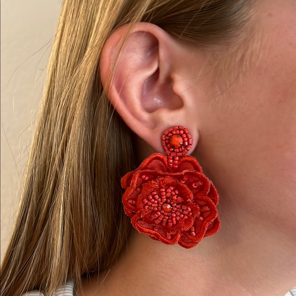 Stella & Dot Flower Power Earring Set - Picture 5 of 8